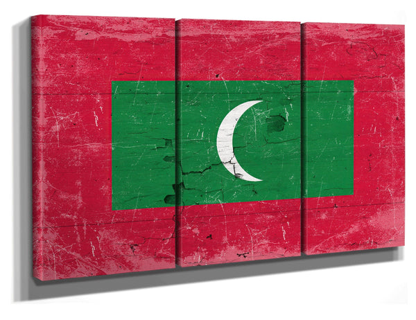 Bella Frye Maldives Flag Wall Art - Vintage Maldives Flag Sign Weathered Wood Style on Canvas